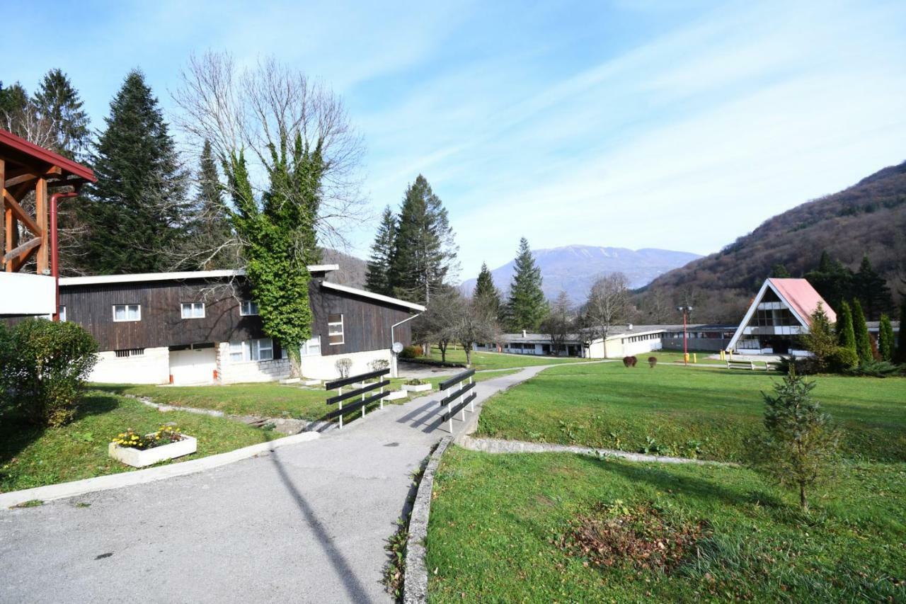 Hotel Np Sutjeska Paviljon A Tjentiste Exterior foto